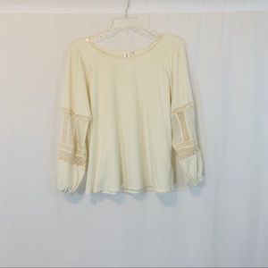 Guest Editor Sia Peasant Top